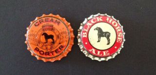 Beer Crowns - Canada - 2 X Dawes Black Horse Cork Lined - Montreal,  Quebec
