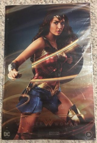 Wonder Woman 2017 Sdcc Exclusive Foil Variant Gal Gadot Cover Nip