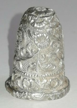 Rare Attractive Antique C18th Highly Embossed Silver Thimble -