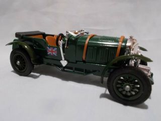 Matchbox Models Of Yesteryear Y2 - 4 1930 4.  5 Ltr Bentley Issue 2