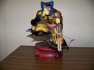 MARVEL WOLVERINE VARIANT EDITION STATUE with Hugh Jackman Autographed Photograph 4