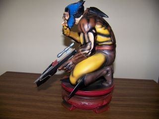 MARVEL WOLVERINE VARIANT EDITION STATUE with Hugh Jackman Autographed Photograph 6