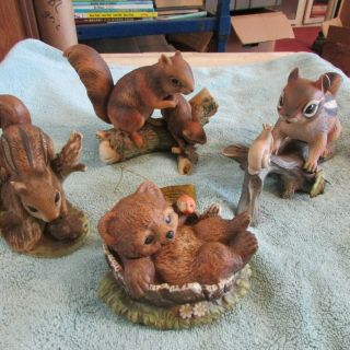 4 Vintage Homco Chipmunks & Bear Figurines Will Sell Defect