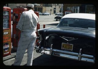 (198) Vintage 1950s 35mm Slide Photo - Chevrolet At Chevron Gas Station San Diego