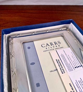 CARRS ENGLISH STERLING SILVER PHOTO / PICTURE FRAME: IN ORIG.  BOX 6 