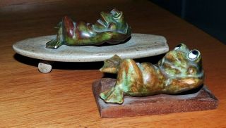 Set of 2 Happy Smiling Frog Ceramic Glazed Hand Painted Laying Figurine 3 