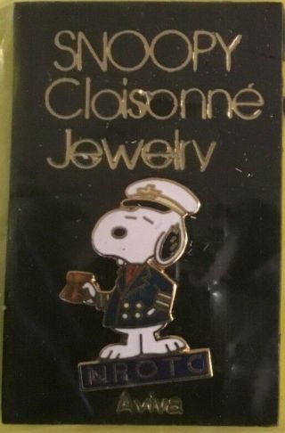 Peanuts Snoopy Naval Hat / Lapel Pin Nrotc