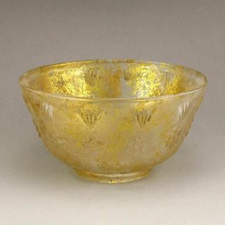 Antique Chinese Peking Glass Bowl Painted in Gold Glass Qing Dynasty 18th/19th c 4
