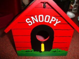 Snoopy Lying on Top of his Doghouse Bird House Colors Bright:) Cute:) 4