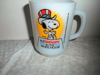 1980 Anchor Hocking Peanuts " Put Snoopy In The White House " Coffee Mug.  L@@k