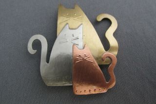 Vintage Brushed 3 Tone Metal 3d Derpy Kitty Cat Pin Brooch