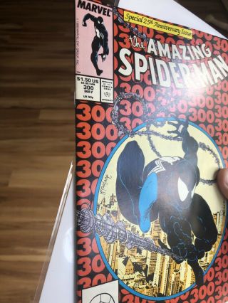 SPIDERMAN 300 VF/NEAR ALL VENOM MARVEL COMIC BOOK 6