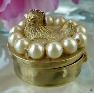Unique Charming Vintage Chicken Hen On Nest Faux Pearl Gold Tone Pill Box
