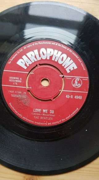 The Beatles Love Me Do 45 - R4949 (press)