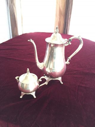 Vintage Oneida 2 - Pc Silverplate Tea Set Teapot And Creamer