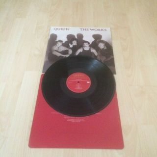 Queen - The (uk 1984 12 " Vinyl Album) Emi Work 1 A2/b2 Cond