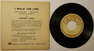 Johnny Cash 45 EP with cover SUN 113 ' I Walk the Line ' 2