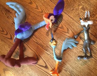 Vintage Looney Tunes Road Runner & Wile E Coyote Figures 1968 And Plush 1997
