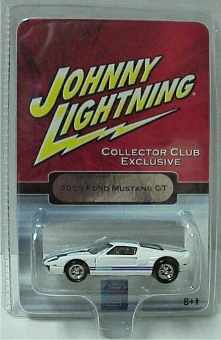 Johnny Lightning Collector Club Exclusive,  2005 Ford Mustang Gt Blister Package