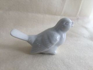Porcelain Bird Figurines Set Of 2 Small Jays - white 4”l Pair Decor 2