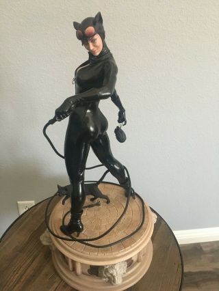 Exclusive Catwoman Premium Format Figure By Sideshow Collectibles (1889/2000)