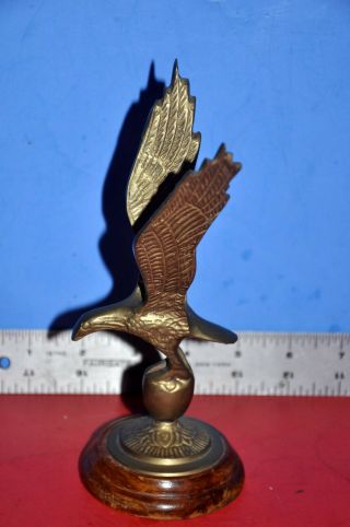 Vintage 7 - 1/2 " Bronze Statue Of Eagle Perched With Uplifted Wings On Wood Base