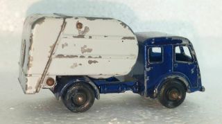 TIPPAX REFUSE COLLECTOR Lesney Matchbox No.  15 C Made in England in 1963 4