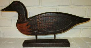 Old Folk Art Primitive Carved Wood Carving Of A Large Lifesize Mallard Duck