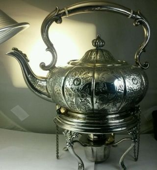 Vintage Silver Plated Made In England Tea Pot.