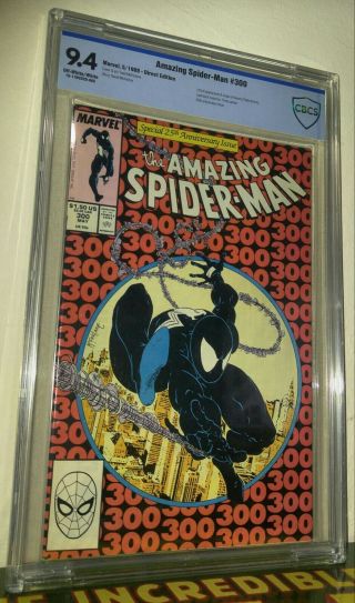 CBCS 9.  4 Spider - Man 300 Like CGC.  1st Appearance of Venom.  White Pages. 3