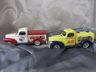 Golden Wheels Die Cast Pepsi - Cola Trucks 1940 (2) GA - A - 12 3
