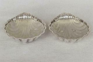 A Stunning Solid Silver Shell Salt Bowls With Liners Dates 1963 - 64.