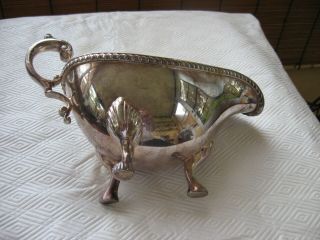 Vintage Silver Plate Scroll Handle Gravy Sauce Boat 3 Paw Feet Gleaming - Viners