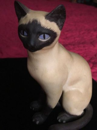 Andea By Sadek Blue Eyed Siamese Cat Porcelain Figurine 8290