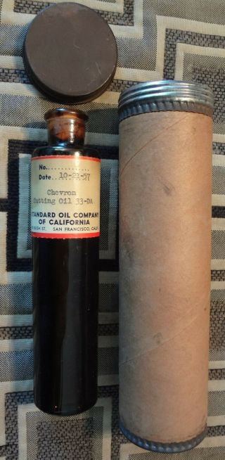 Vintage Standard Oil Of California Chevron Cutting Oil 12 Oz.  Jar 1957