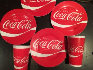 Set Of 4 Red Enjoy Coca Cola Plastic Plates Diameter 2 Cups Coke Collectible