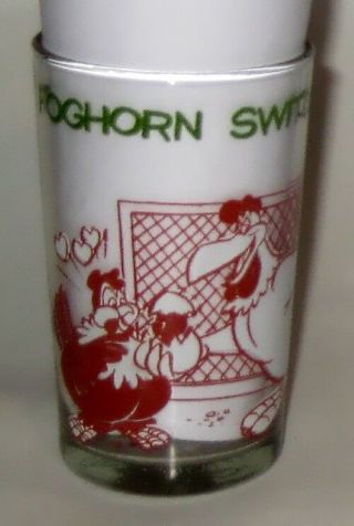 Vtg 1974 Looney Tunes Welches Glass Foghorn Leghorn Henery Hawk Bugs Bun.  Bottom