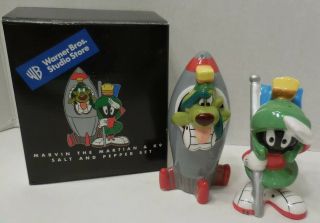 Vintage 2001 Marvin The Martian & K9 Rocket Space Ship Salt & Pepper Shakers