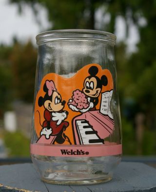 Walt Disney Mickey & Minnie Mouse Welch 