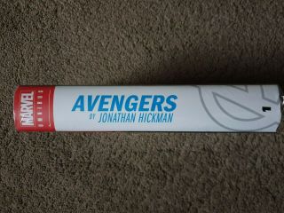 AVENGERS by JONATHAN HICKMAN OMNIBUS V1.  OOP 3