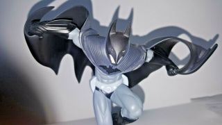 DC Direct Batman Black & White Statue GOTHAM KNIGHT 2 DEREK MILLER 2