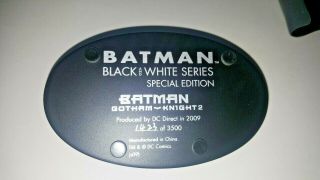 DC Direct Batman Black & White Statue GOTHAM KNIGHT 2 DEREK MILLER 4