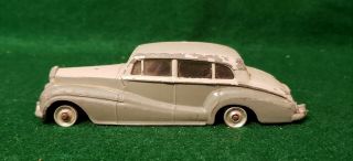 Dinky Toys 1959 Rolls Royce Silver Wraith Model Car 150 England 4.  5 " Long