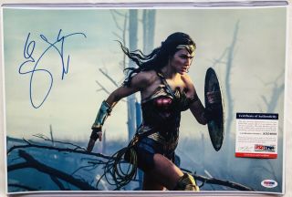 Wonder Woman Gal Gadot Signed Autograph Movie Photo Psa Photograph Dc Comic Book
