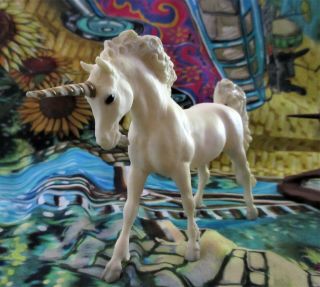 Breyer Bone Color Unicorn Horse 6 " X 4 1/2 "