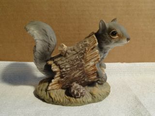 Homco Masterpiece Porcelain Gray Squirrel In Log Figurine 1986