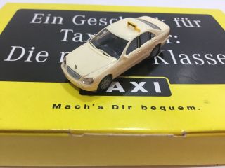 Vintage Wiking D12099 Le Mercedes Benz 500 Cream Taxi S Class 1:87 Ho Germany