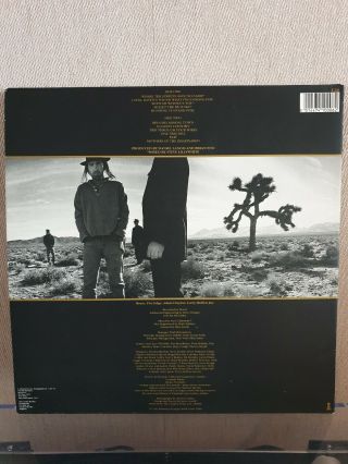 U2 Vinyl LP The Joshua Tree 1987 With Poster/ Lyric Sheet. 2