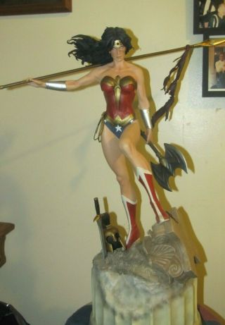 Sideshow Wonder Woman Premium Format Statue Exclusive 147/3500