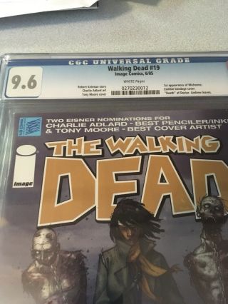 Walking Dead 19 (1st Michonne) CGC 9.  6 book 2